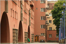 Foto: Wiener Wohnen Bausteine / Stephan Huger TF_3_Karl_Marx_Hof_WrWohnen_Bausteine_Stephan_Huger