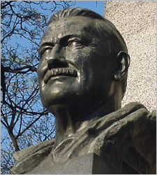 Reumann-Büste, Republikdenkmal / Foto: Bauer Reumann_TF_Bueste_DM_Digi