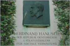 Grabstätte am Zentralfriedhof / Foto: Bauer TF_Hanusch_Grab_Digi