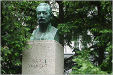 Karl_Volkert_Hof_TF3_Digi