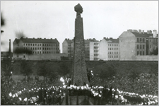 Feier beim Lassalle-Denkmal / Foto: ÖGB-Archiv Lassalle_DM_TF_OEGB_Archiv