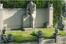 Opfer der Teuerungsrevolte / Foto: Bauer Ottakringer_Friedhof_HTF_Teuerungsunruhen_Grab_Digi