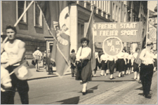 WAT-Alsergrund / Foto: Lindenmayr TF_WAT_Alsergrung_1Mai50er_Lindenmayr
