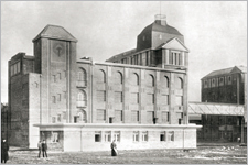 Hammerbrot Schwechat / Der Architekt HammerbrotSchwechat_DerArchitekt