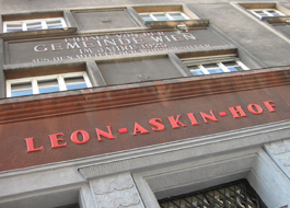09_leon_askin_hof_head_bauer