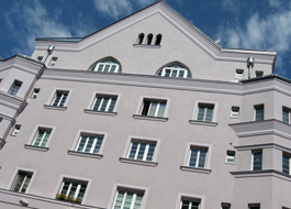 Dr_franz_klein_hof_head_digi