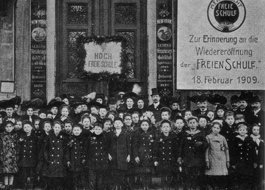 Head_freieschule_spoe_buecher