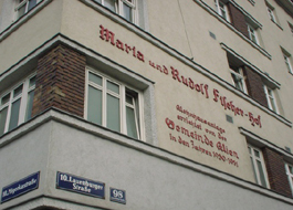 Maria_und_rudolf_fischer_hof_head2_digi
