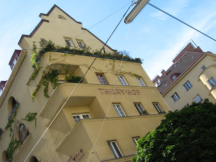 06_thury_hof1