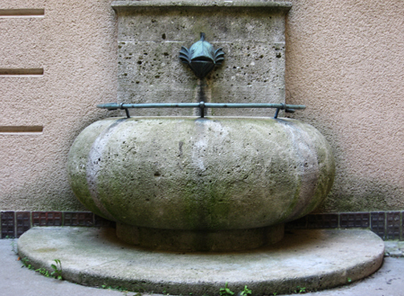 07_thury_hof2