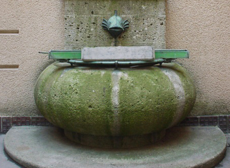 09_thury_hof1