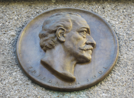18b_jodl_hof2