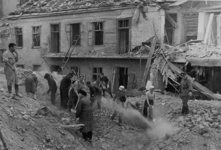 1945_ruinen_wifar