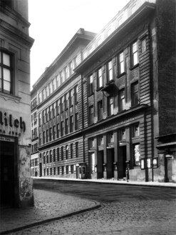 1951_das_urspruengliche_gebaeude__in_derstoebergasse_11