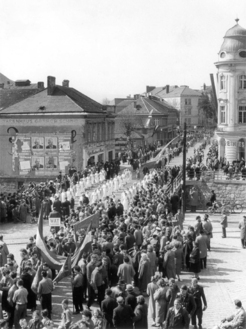 1mai1958_5_bo23