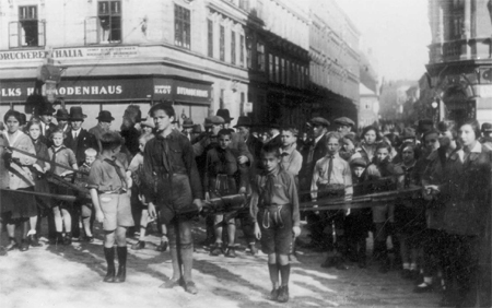 Aufmarsch_rf_1930_thaliastrasse_bo16_4