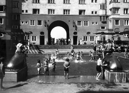 Fuchsenfeldhof_kinderfreibad_bm12