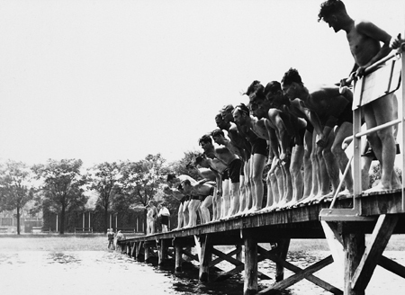 Galerie_imarbeiterstrandbad_1936_k_schleich_ma44