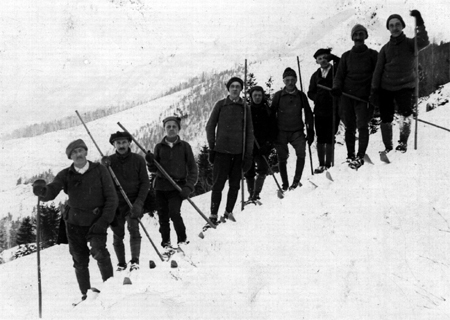Galerie_skigruppe_1920_archiv_naturfreunde