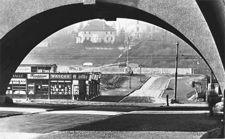 Karl_marx_hof_1932_bm19