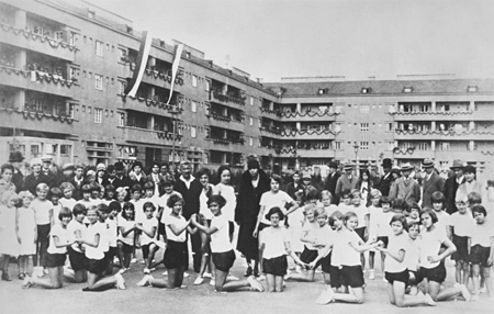 Karl_marx_hof_eroeffnung_bm19