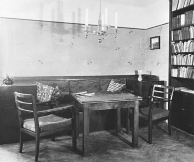 Karl_marx_hof_wohnzimmer_bm19