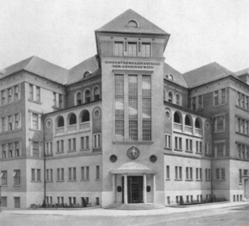 Kinderuebernahmestelle_hauptportal_bm09