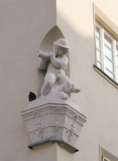 Lu6i0098