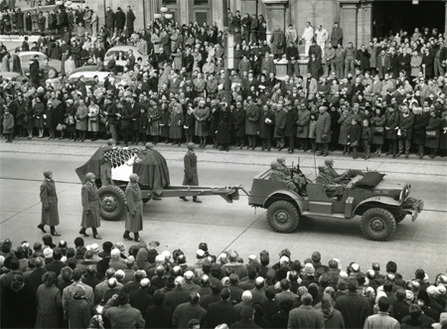 Schaerf_adolf_bundespraesident_begraebnis_oegb_fotoarchiv