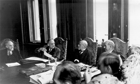 Sdap_parteivorstand_speiser_schaerf_seitz_helmer_vga10