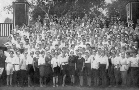 Um_die_alte_donau_1920_askoe