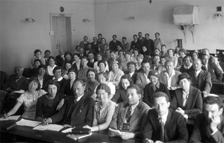 Urania_kurssaal_oesterr_vhs_archiv