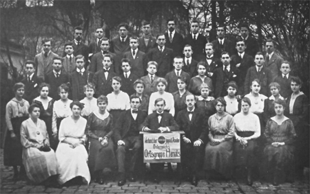 Verein_jugendl_arbeiter_hernals1917_spoe