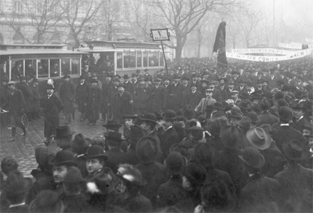 Wahlrechtsdemo_1905_4_vga2