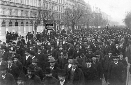 Wahlrechtsdemo_1905_5_vga2
