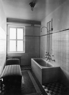 Wannenbad_erster_klasse_1926_ma44